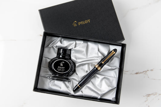 Pilot Custom 823 Fountain Pen - Black