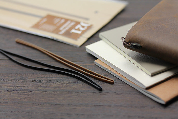 TRAVELER'S COMPANY Notebook Regular Insert 021 - Connecting Rubber Band
