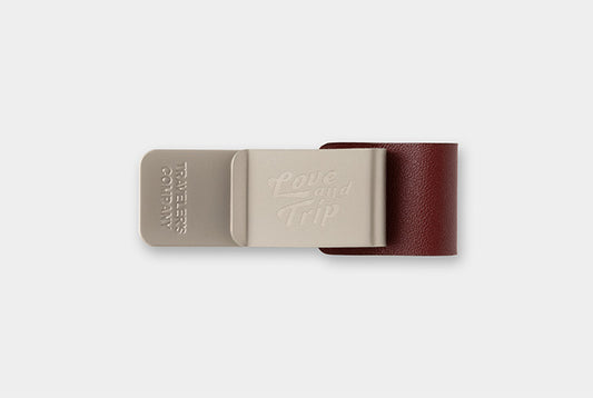 TRAVELER'S COMPANY Notebook LOVE AND TRIP Edition - Pen Holder